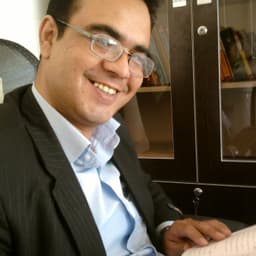 حسن ایزدی