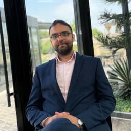 رضا حمزه پور