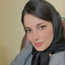 نادیا متقی