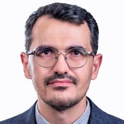 امین مقدم