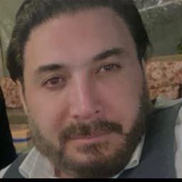 فرشاد اینانلو