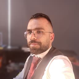 پدرام جهان فتحی