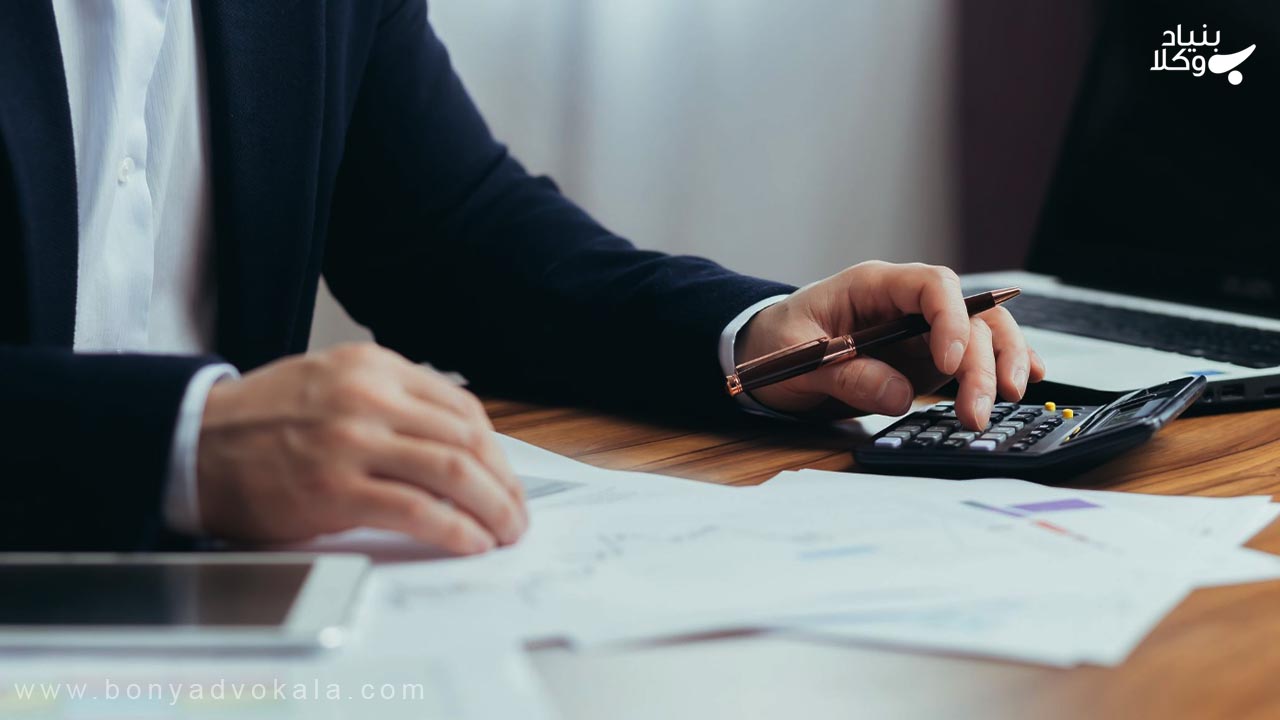 تصرف غیرقانونی در اختلاس