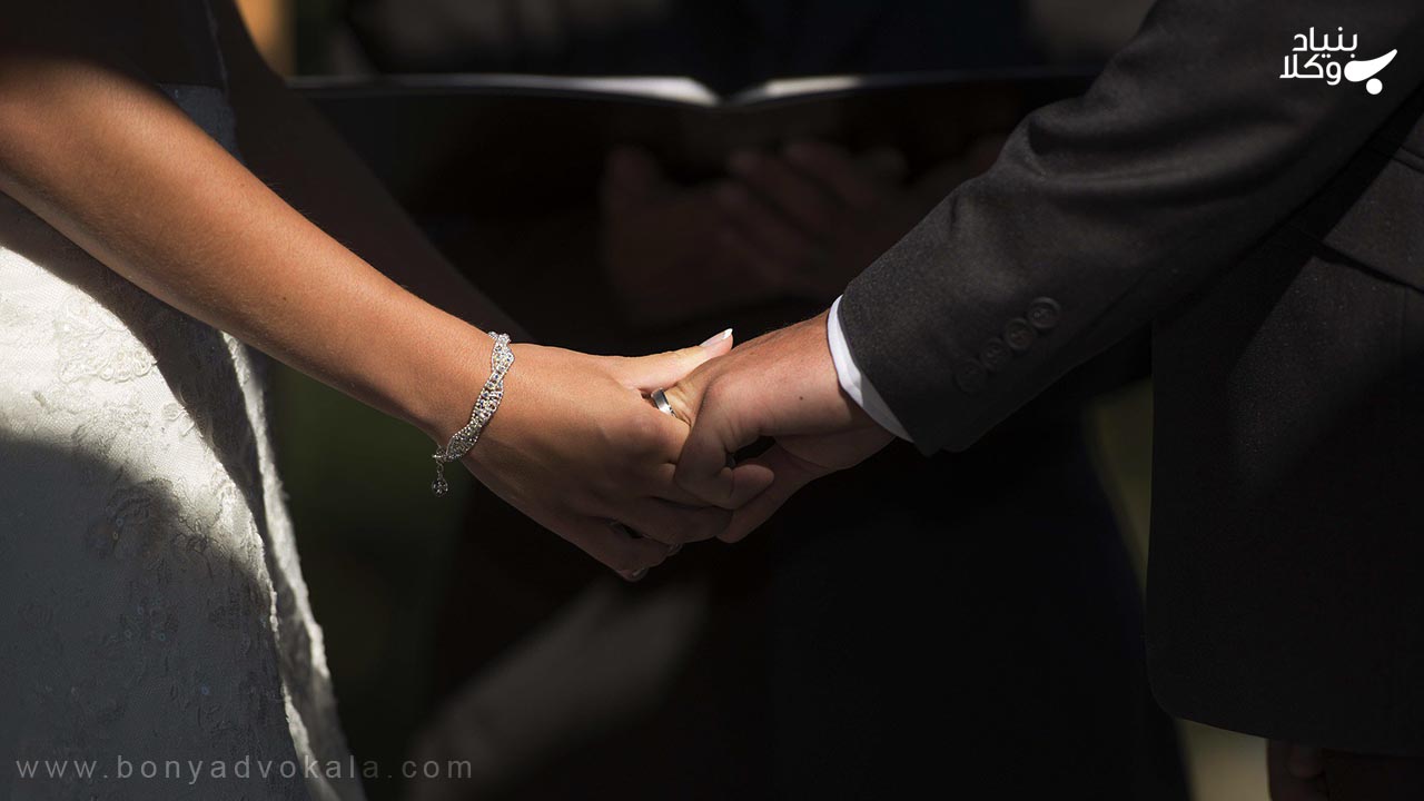 وکالت زن برای بذل مدت